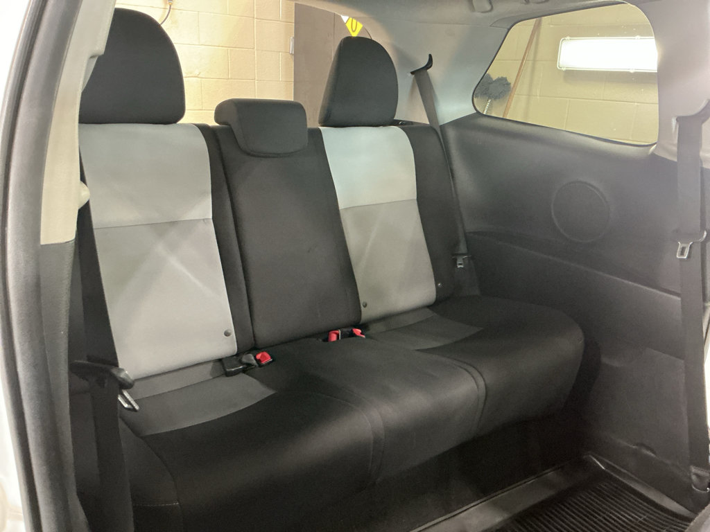 Used 2018 Toyota Yaris LE FWD image 15