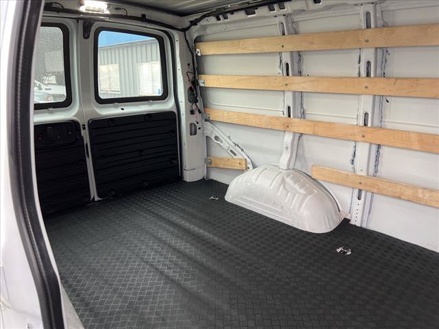 Used 2020 Chevrolet Express 2500 w/ Driver Convenience Package RWD image 6