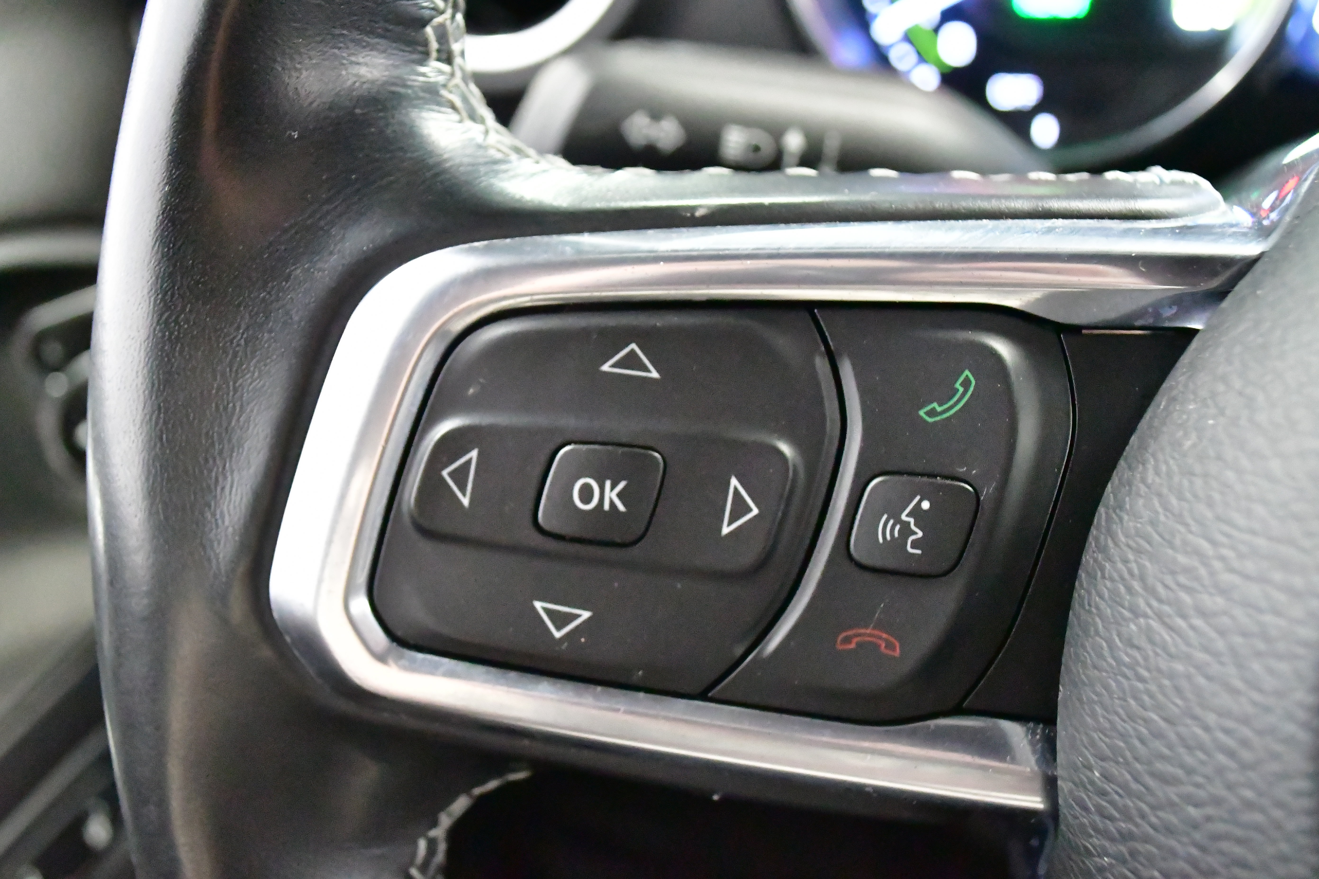 Used 2022 Jeep Wrangler Unlimited Sahara w/ Cold Weather Group image 38