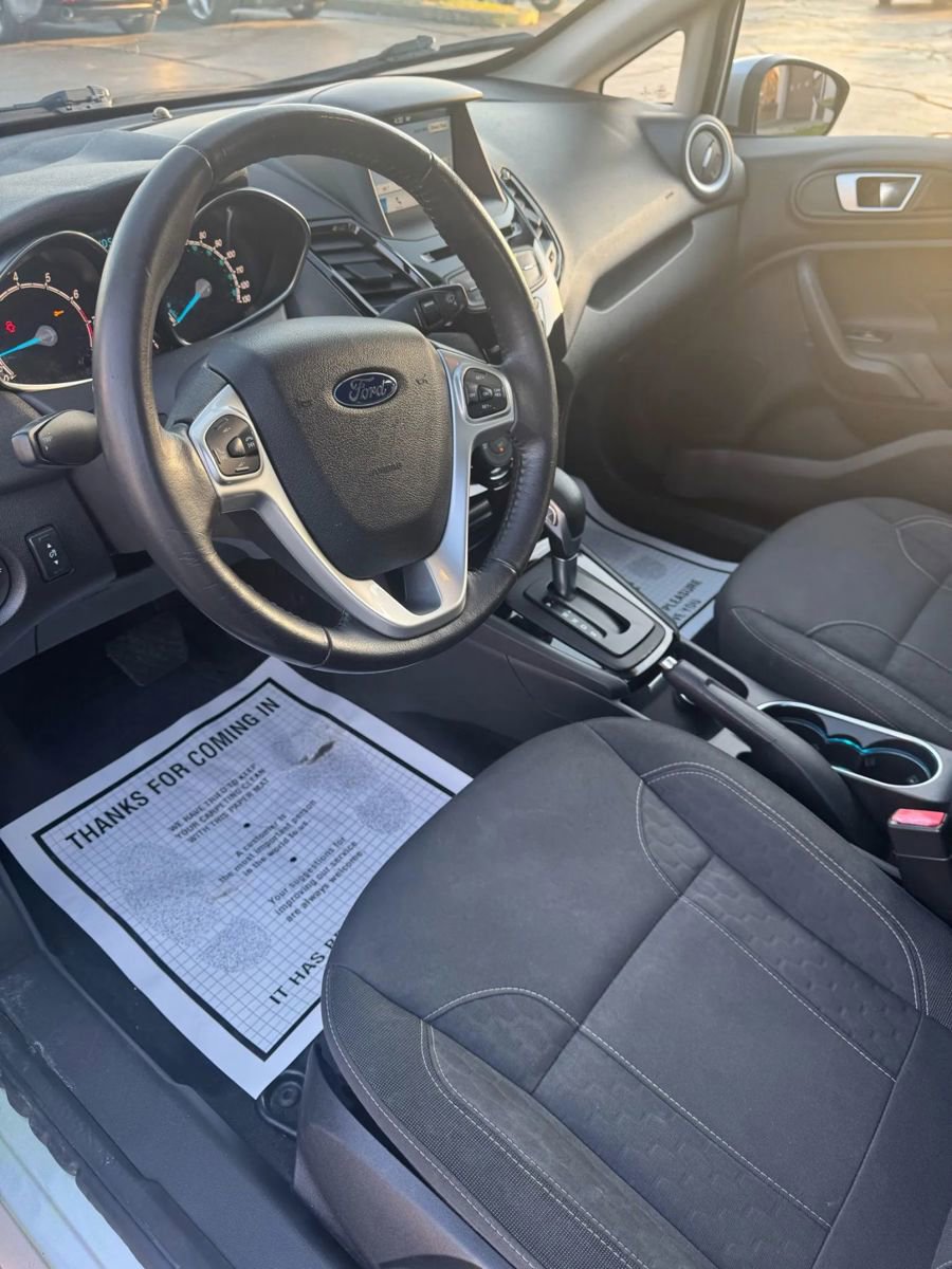 Used 2016 Ford Fiesta SE w/ Equipment Group 201A image 10
