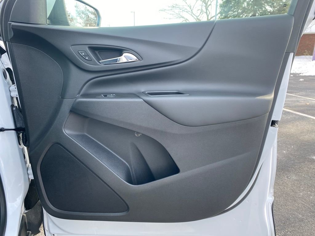 Used 2022 Chevrolet Equinox LT image 9
