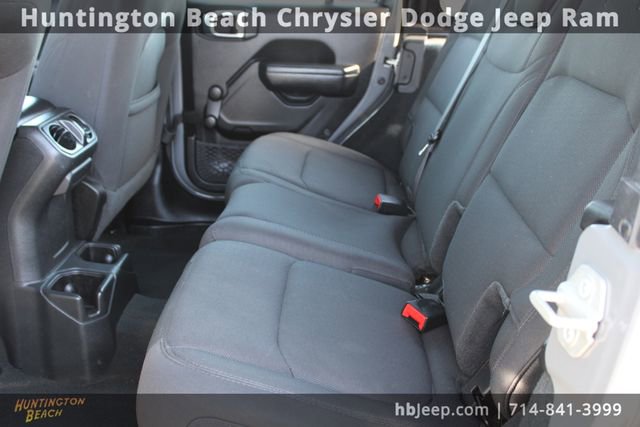 Used 2023 Jeep Wrangler Sport image 31