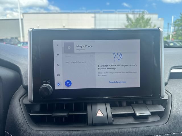 Used 2024 Toyota RAV4 XLE FWD image 11