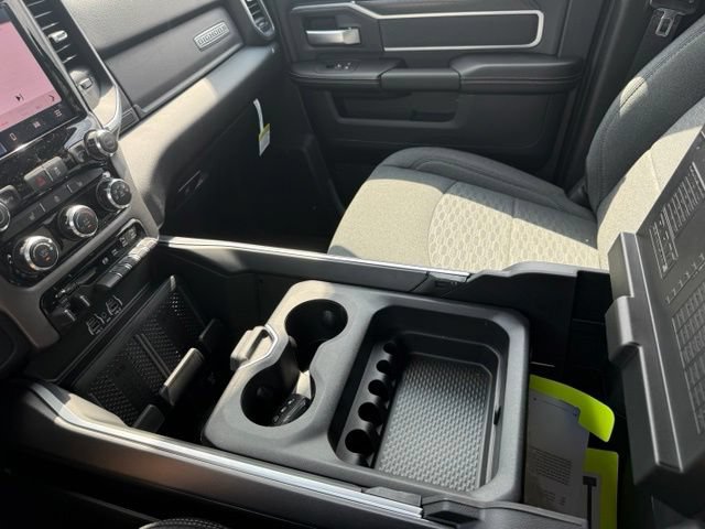 New 2026 RAM 2500 Big Horn AWD/4WD image 39