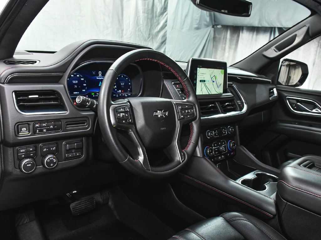 Used 2024 Chevrolet Suburban RST w/ Luxury Package AWD/4WD image 21