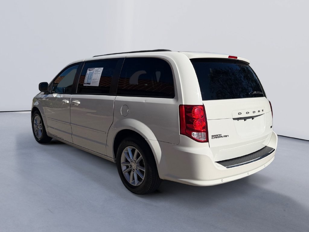 Used 2013 Dodge Grand Caravan SXT w/ Rear Park Assist Pkg FWD image 5