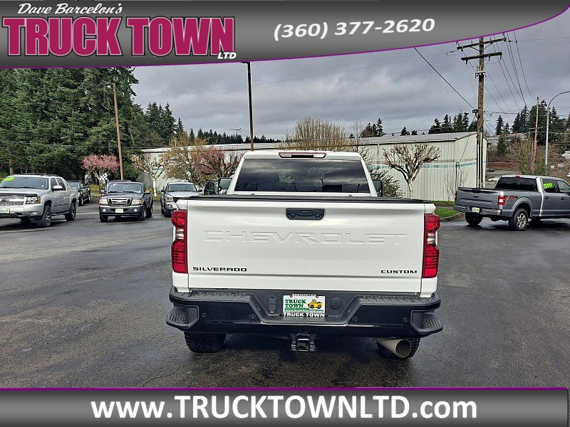Used 2025 Chevrolet Silverado 2500 Custom w/ Custom Value Package image 4