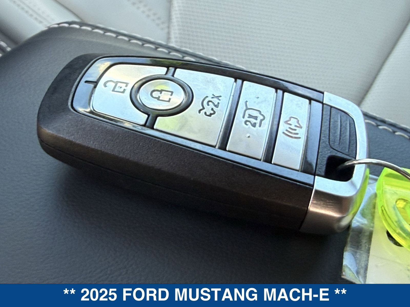 Certified 2025 Ford Mustang Mach-E Premium image 33