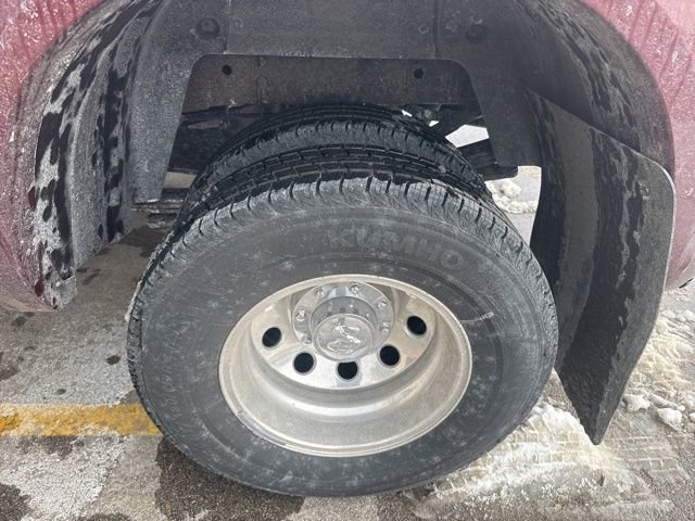 Used 2016 RAM 3500 Laramie w/ Convenience Group image 9