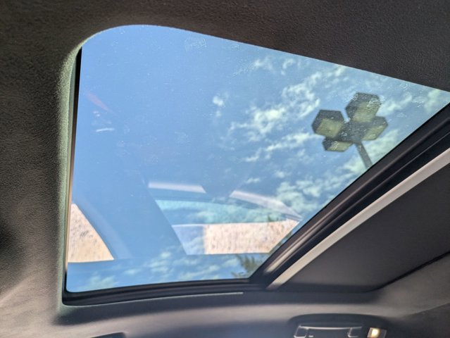 Used 2022 Maserati Levante Modena image 14