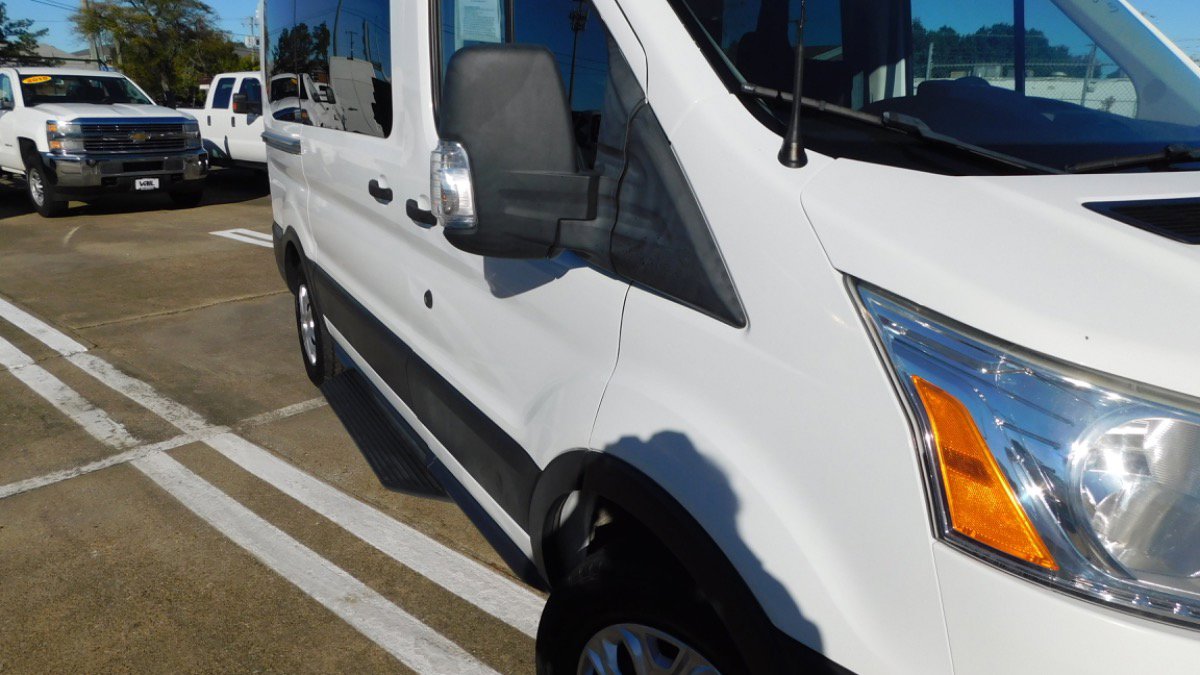 Used 2018 Ford Transit 150 XLT RWD image 6