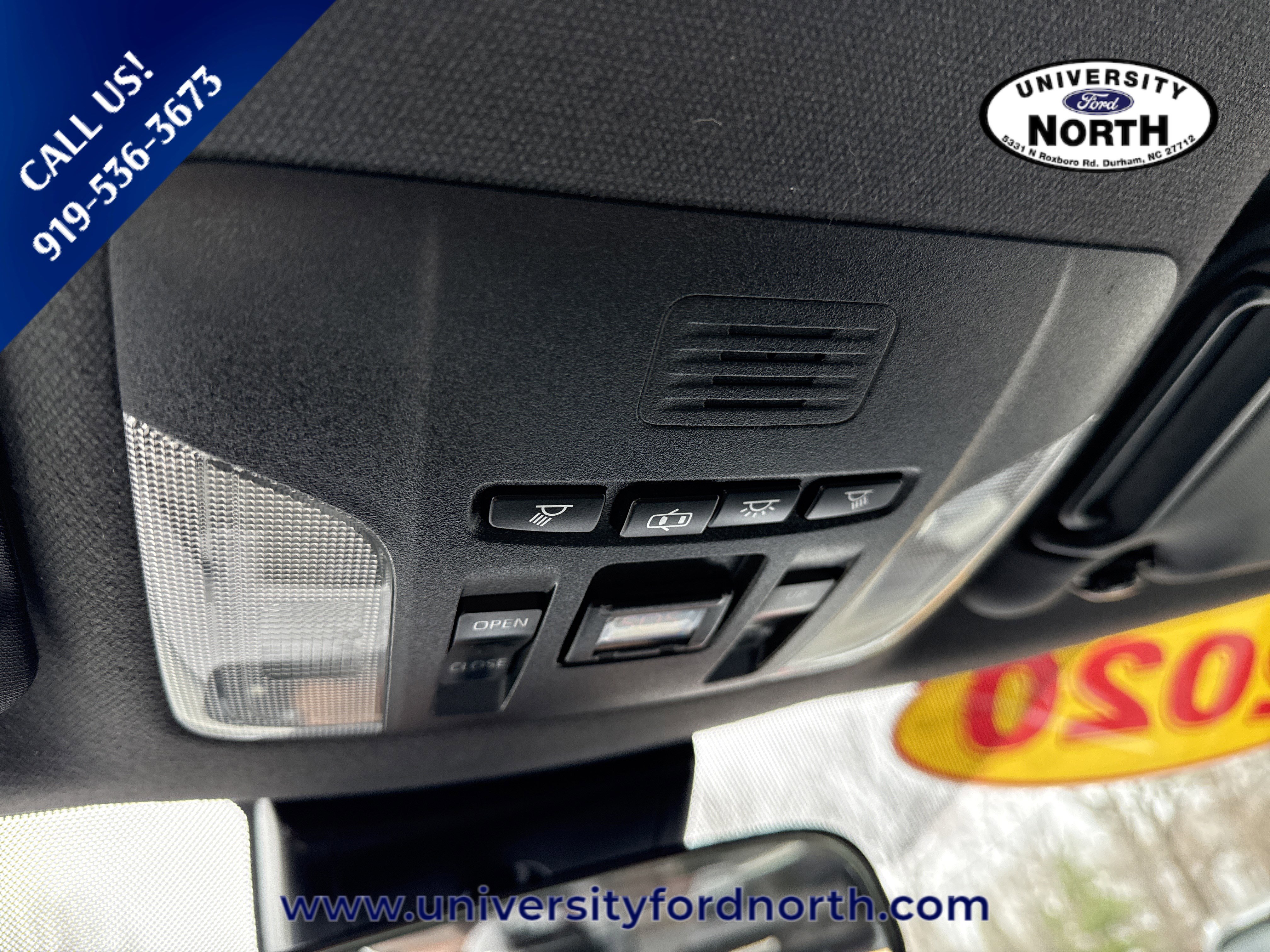 Used 2020 Toyota Corolla SE w/ Carpet Mat Package (TMS) image 27