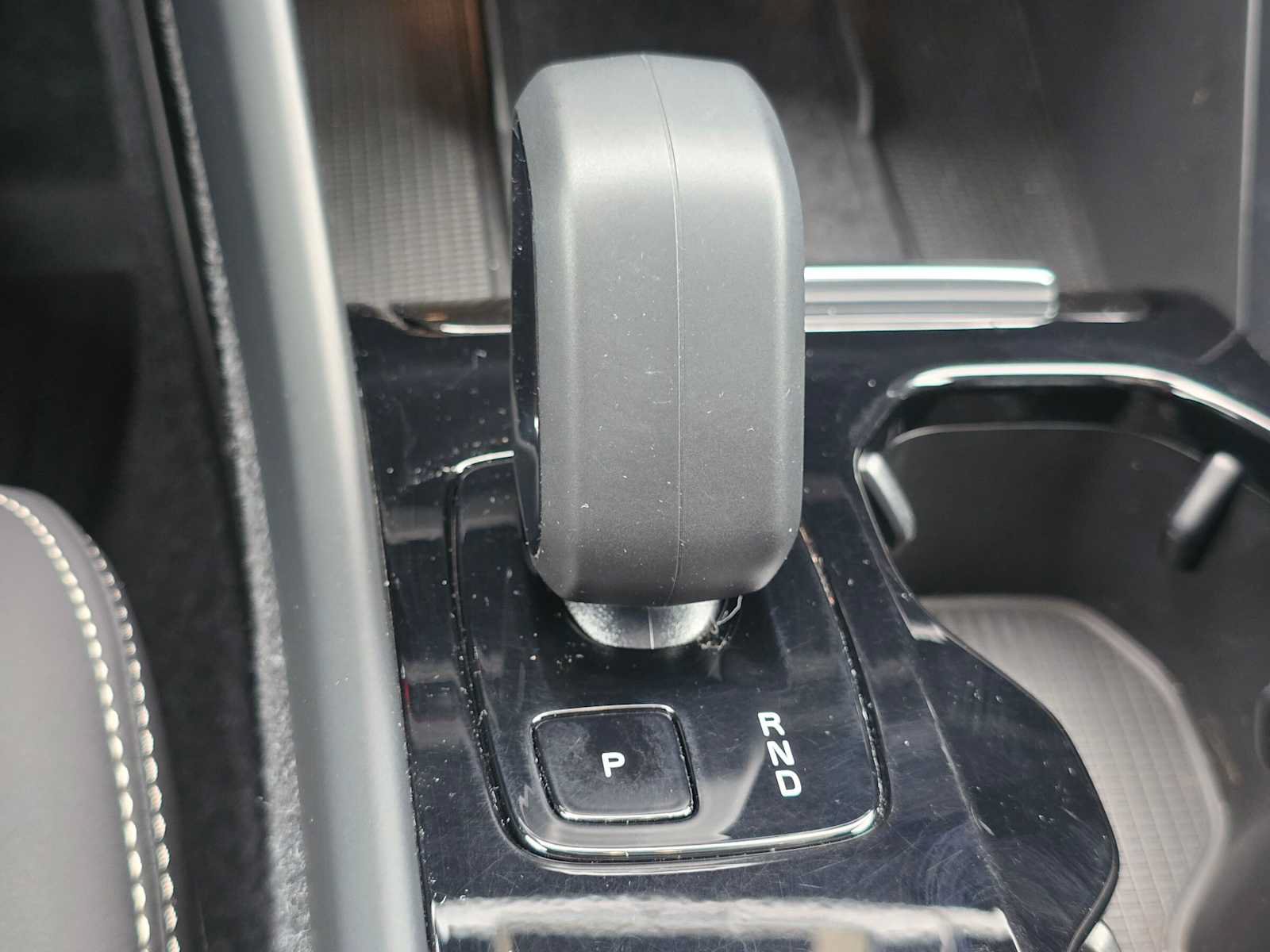 Certified 2023 Volvo C40 P8 Recharge Ultimate w/ Protection Package Premier AWD/4WD image 31