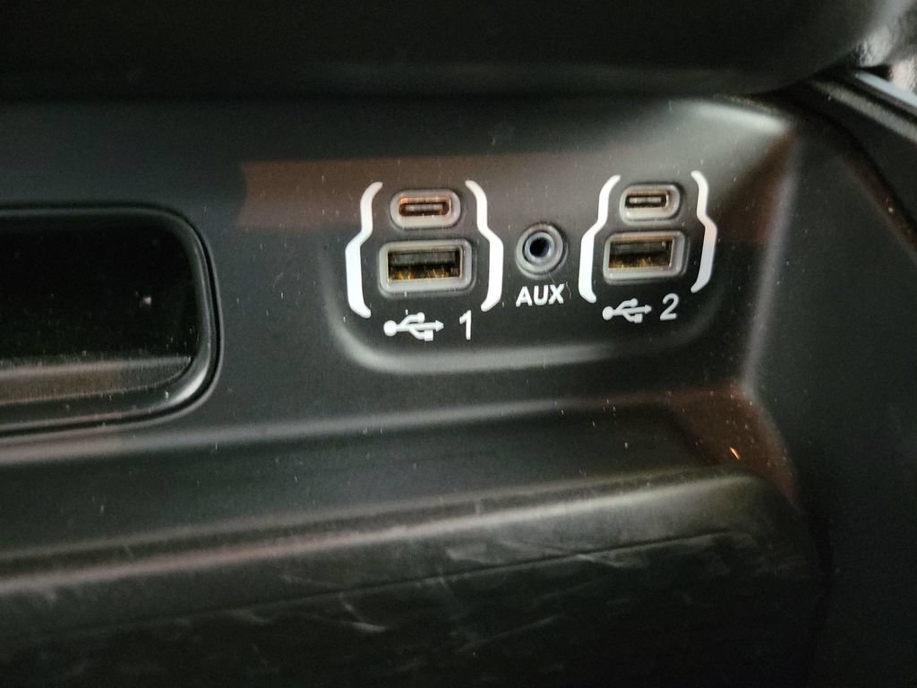 Used 2021 RAM 1500 Big Horn AWD/4WD image 38