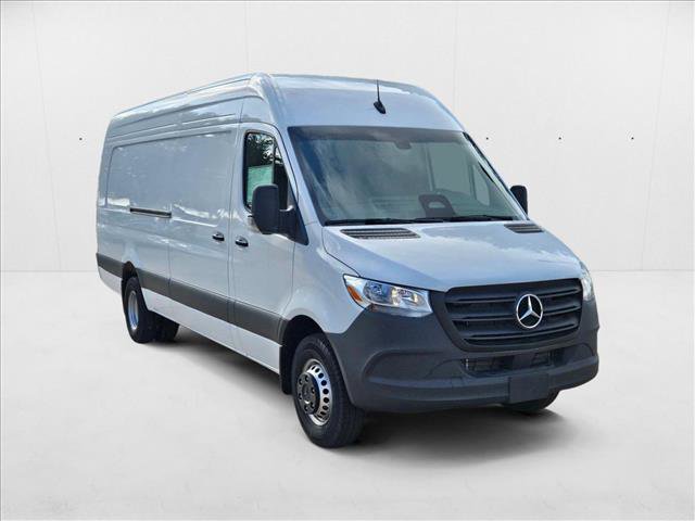 New 2025 Mercedes-Benz Sprinter 4500 image 3