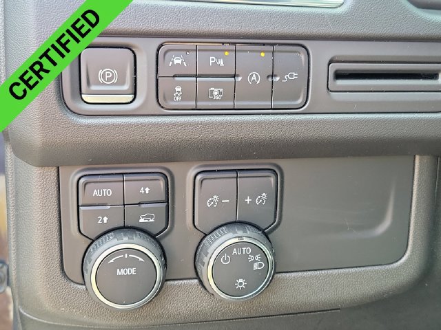 Certified 2022 Chevrolet Tahoe LT w/ Luxury Package AWD/4WD image 10