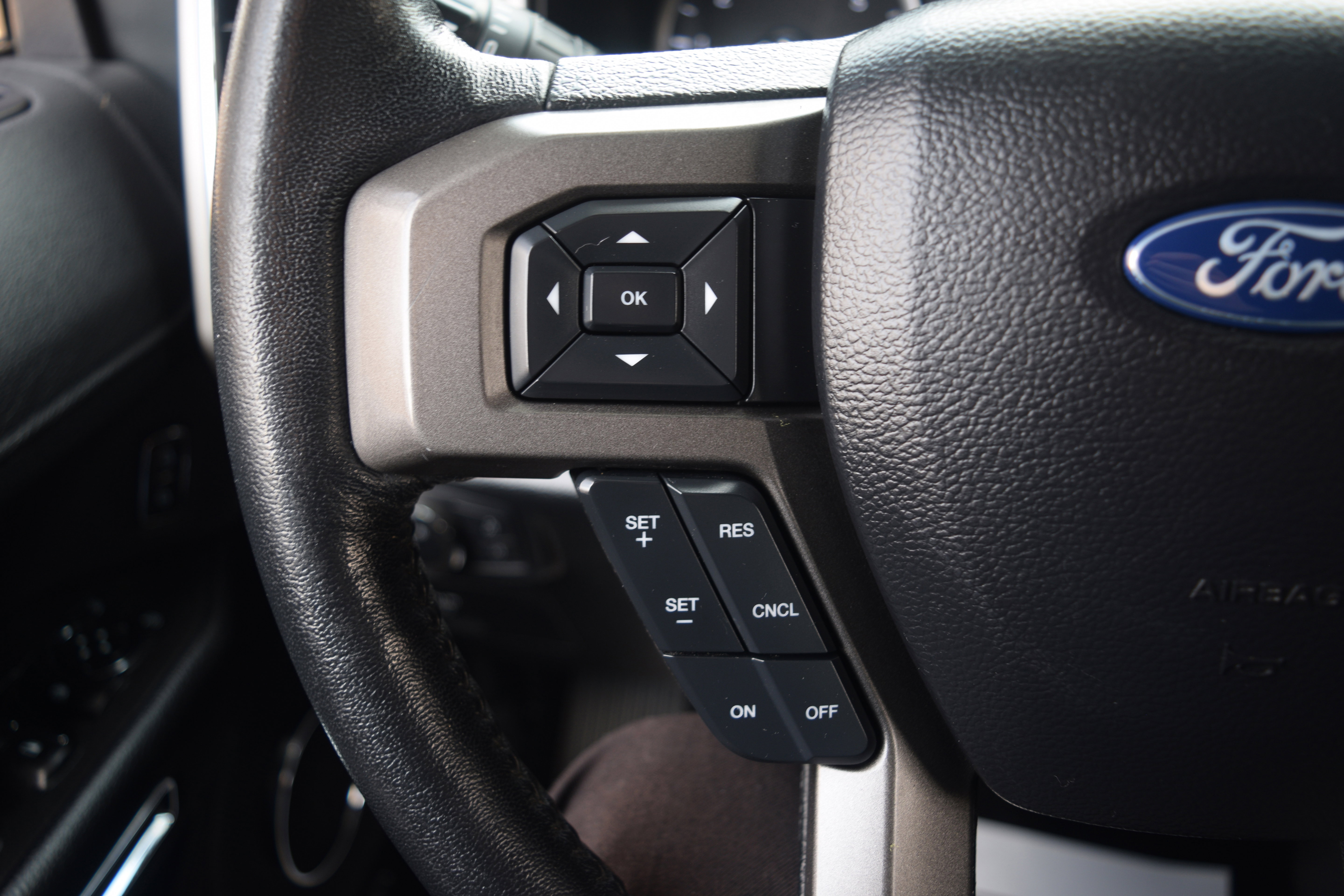 Used 2020 Ford Expedition XLT image 6