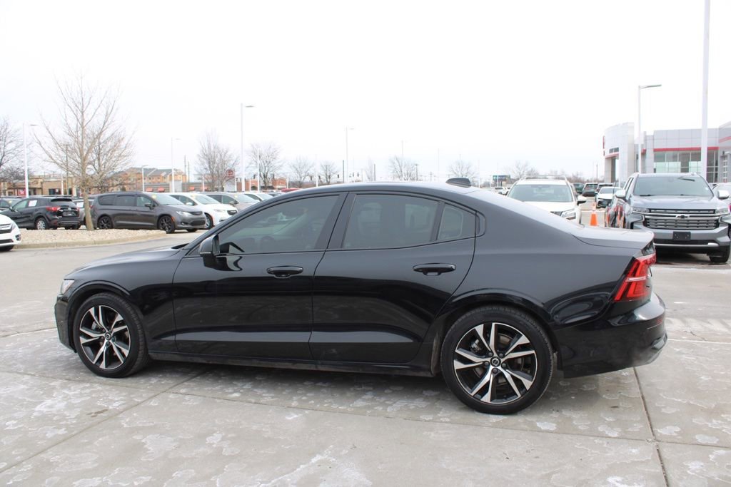 Used 2024 Volvo S60 B5 Plus image 4
