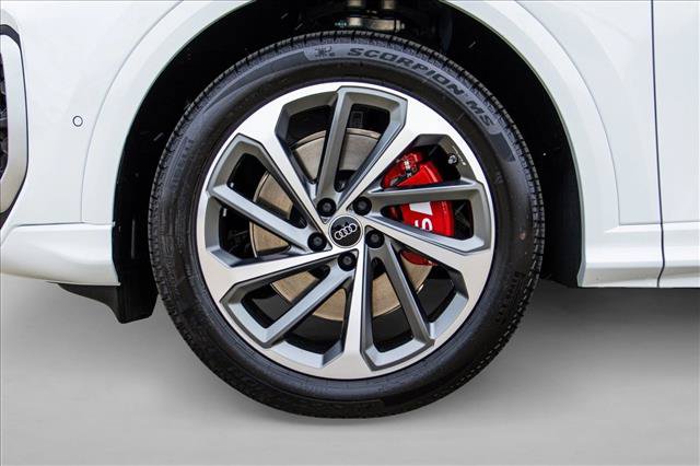 New 2026 Audi SQ5 Premium Plus AWD/4WD image 9