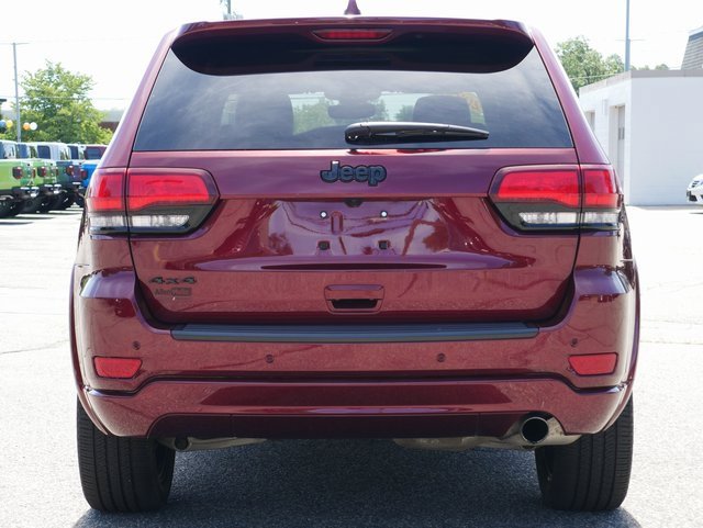 Used 2022 Jeep Grand Cherokee Laredo X image 6