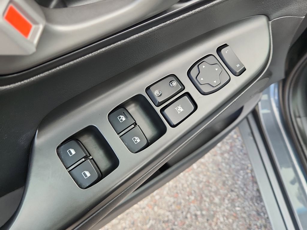 Used 2021 Hyundai Kona Ultimate image 8