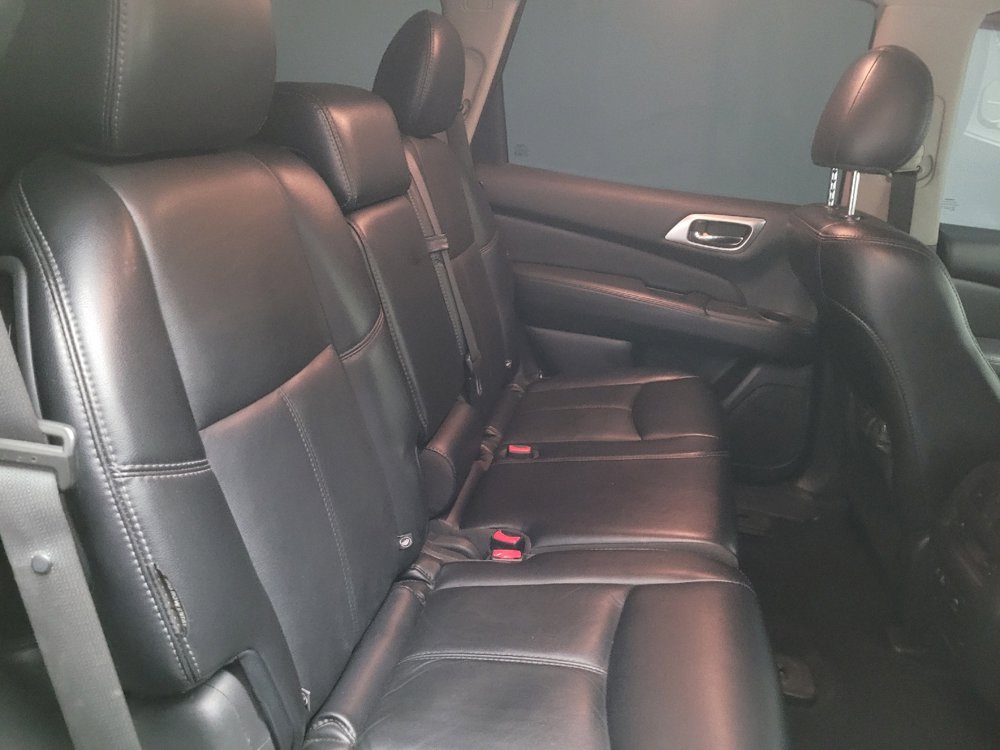 Used 2019 Nissan Pathfinder SL w/ Cargo Package FWD image 19