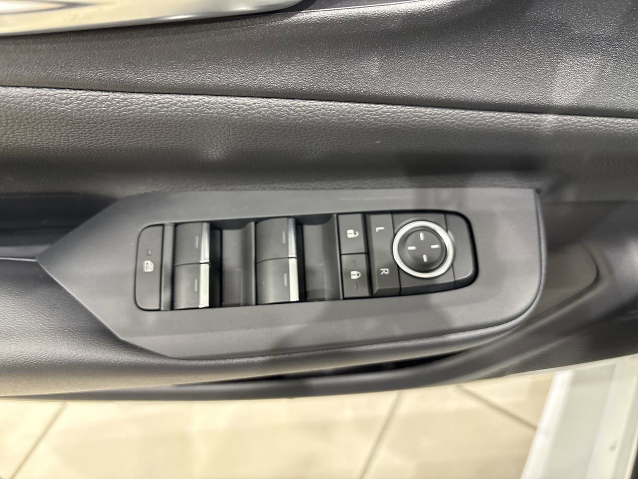New 2026 Toyota Prius FWD image 13