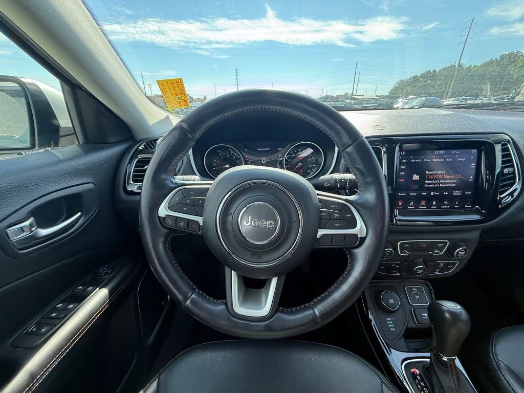 Used 2018 Jeep Compass Limited w/ Navigation Group AWD/4WD image 7