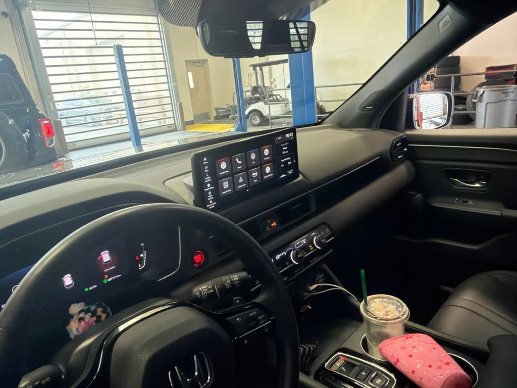 Used 2026 Honda Pilot Black Edition image 4