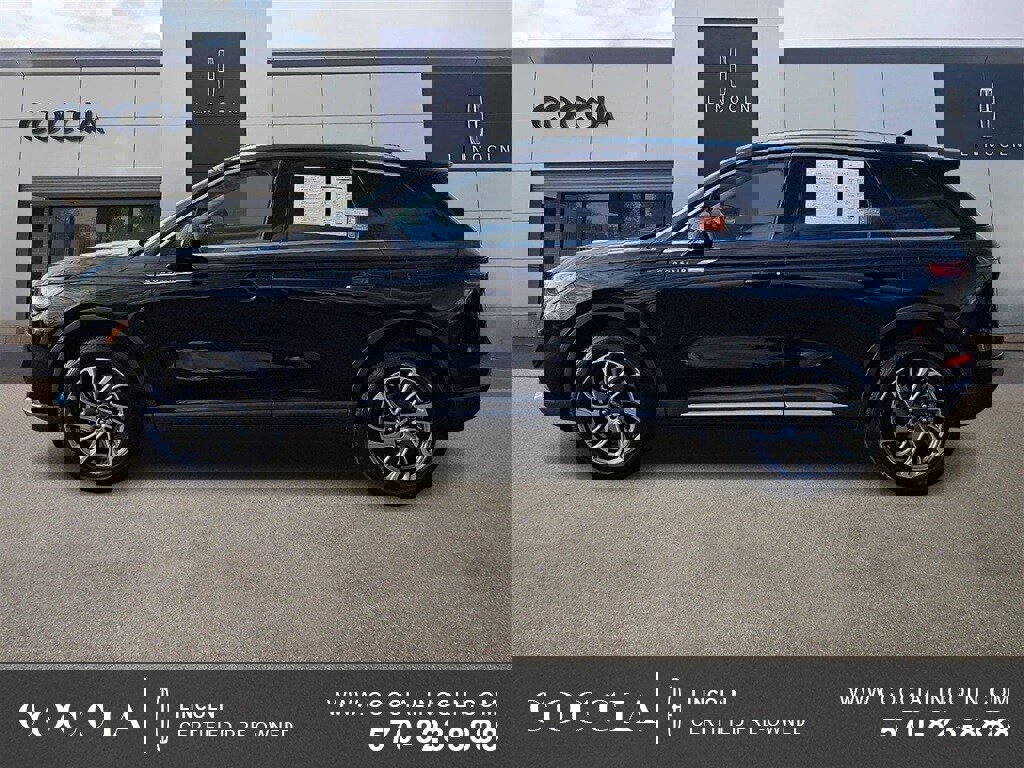 Certified 2022 Lincoln Corsair AWD w/ Equipment Group 101A image 7