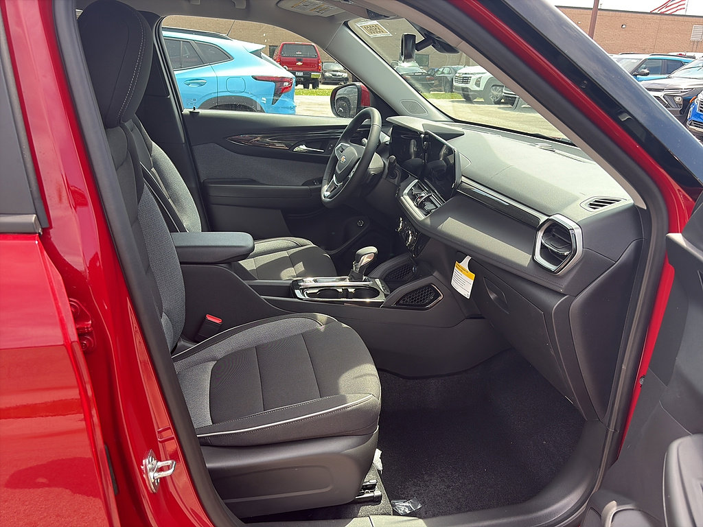 New 2026 Chevrolet TrailBlazer LT w/ Convenience Package AWD/4WD image 14