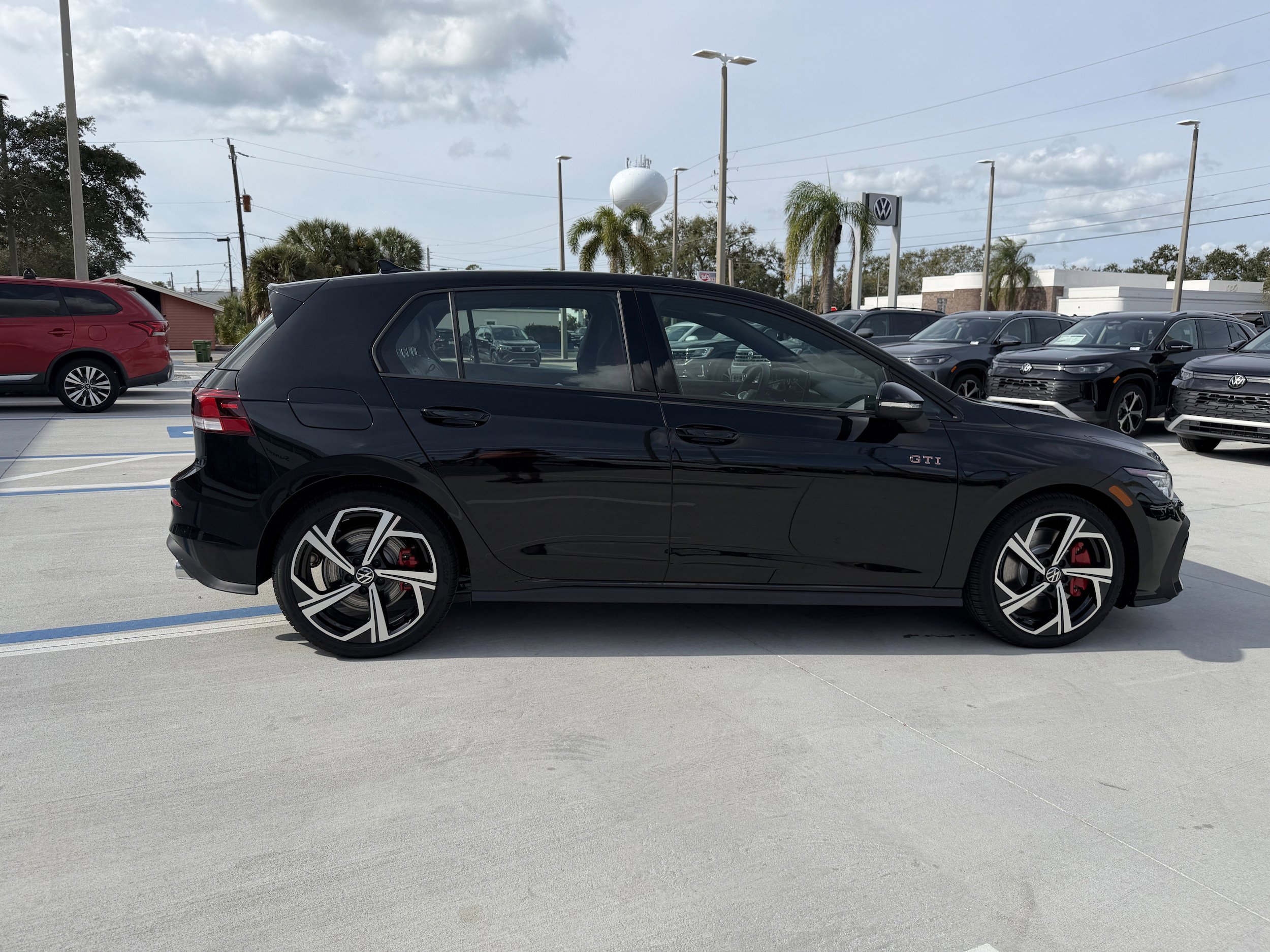 New 2026 Volkswagen GTI SE video 2