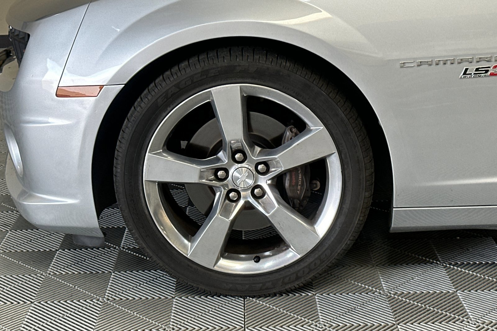 Used 2010 Chevrolet Camaro SS w/ RS Package image 40