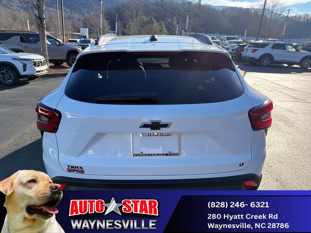 New 2025 Chevrolet Trax LT w/ LT Convenience Package image 4