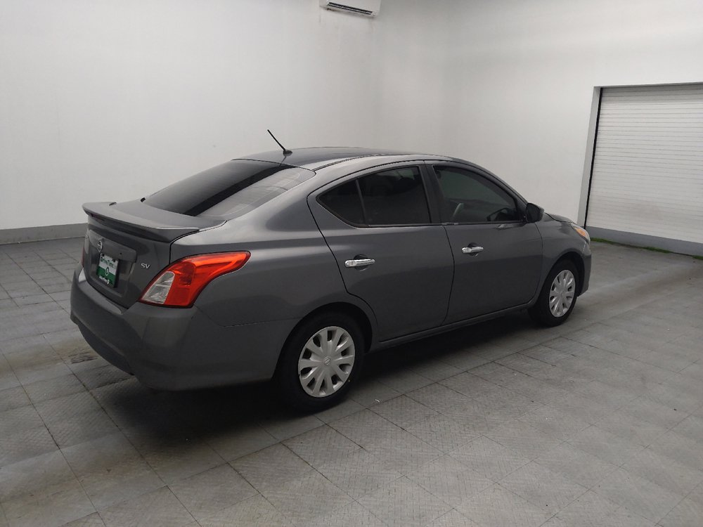 Used 2018 Nissan Versa SV FWD image 10