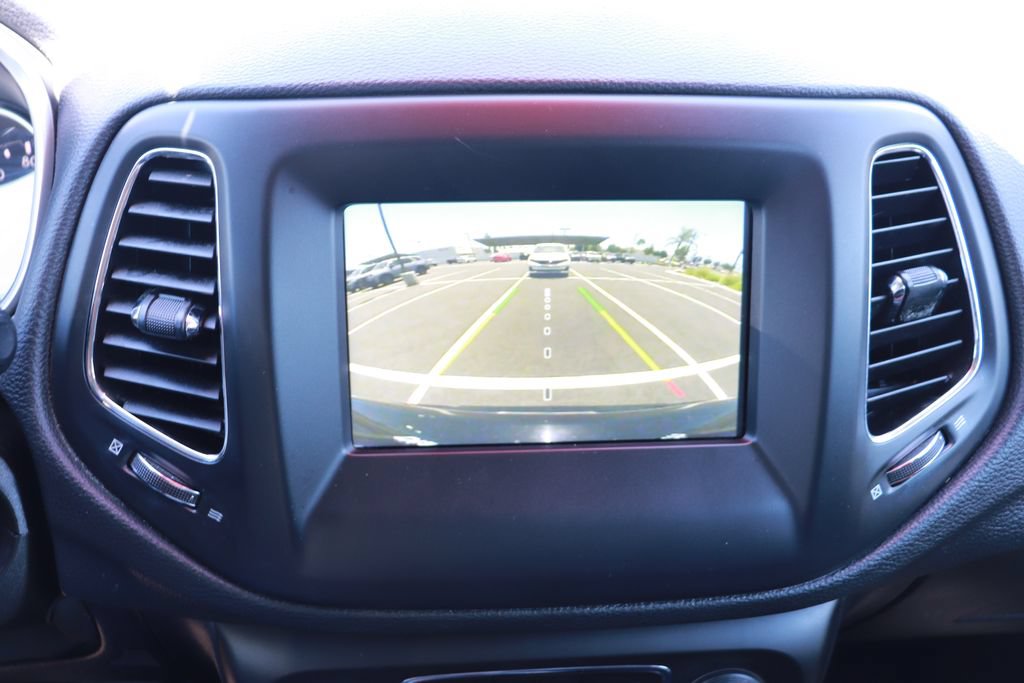 Used 2020 Jeep Compass Latitude FWD image 24