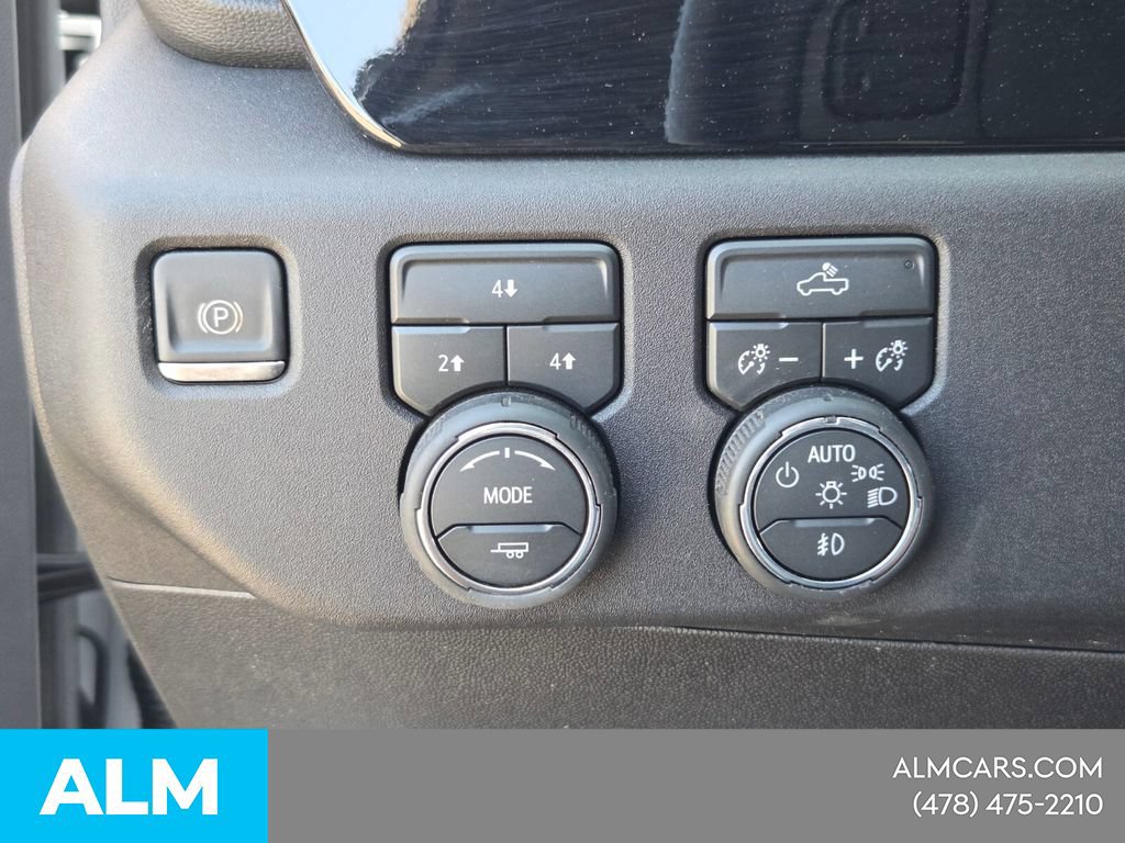 Used 2025 Chevrolet Silverado 2500 LT w/ Convenience Package AWD/4WD image 29
