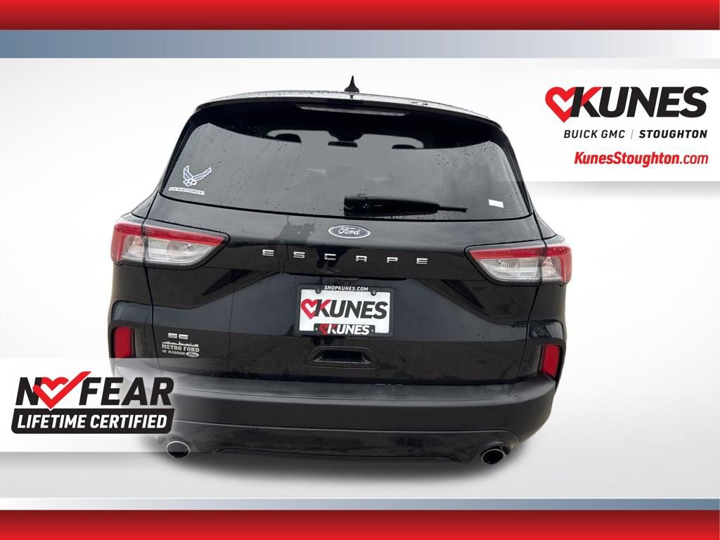 Used 2021 Ford Escape SE w/ SE Sport Appearance Package image 10