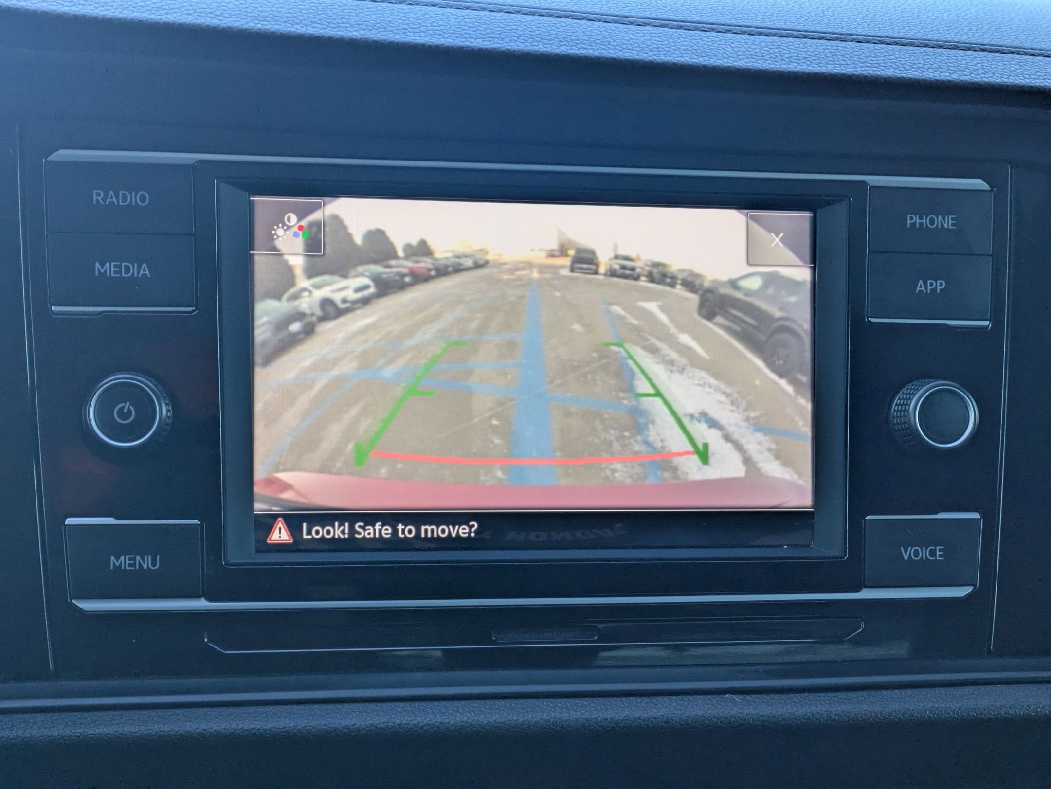 Used 2023 Volkswagen Jetta SE image 21