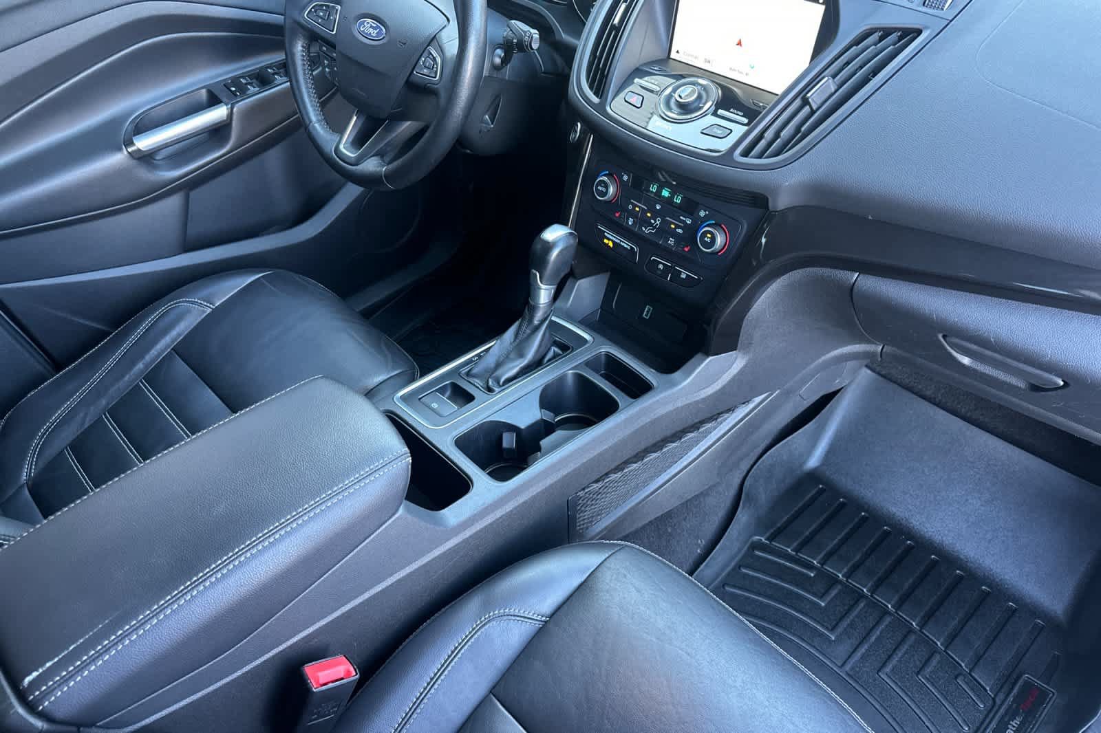 Used 2017 Ford Escape Titanium AWD/4WD image 16