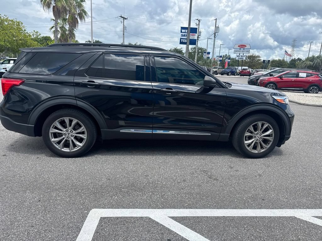 Used 2021 Ford Explorer XLT w/ Equipment Group 202A RWD image 4