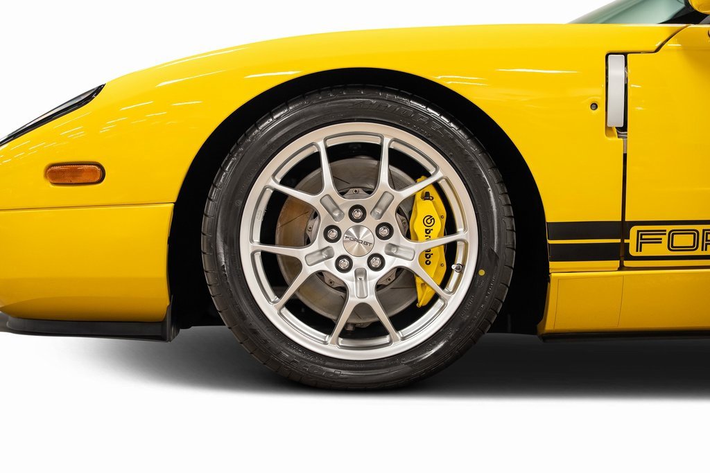 Used 2005 Ford GT image 19