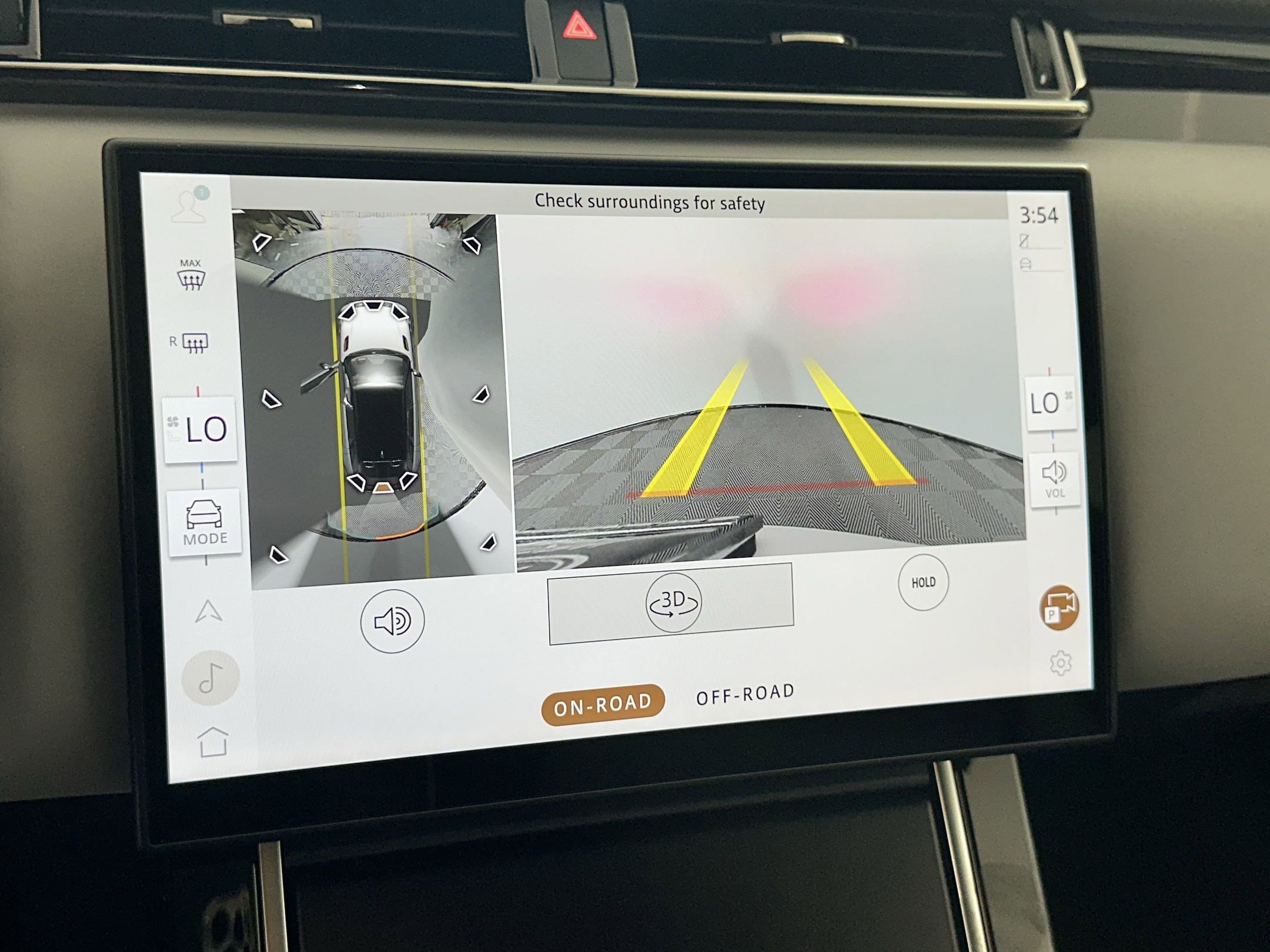 New 2026 Land Rover Range Rover Velar Dynamic SE image 24