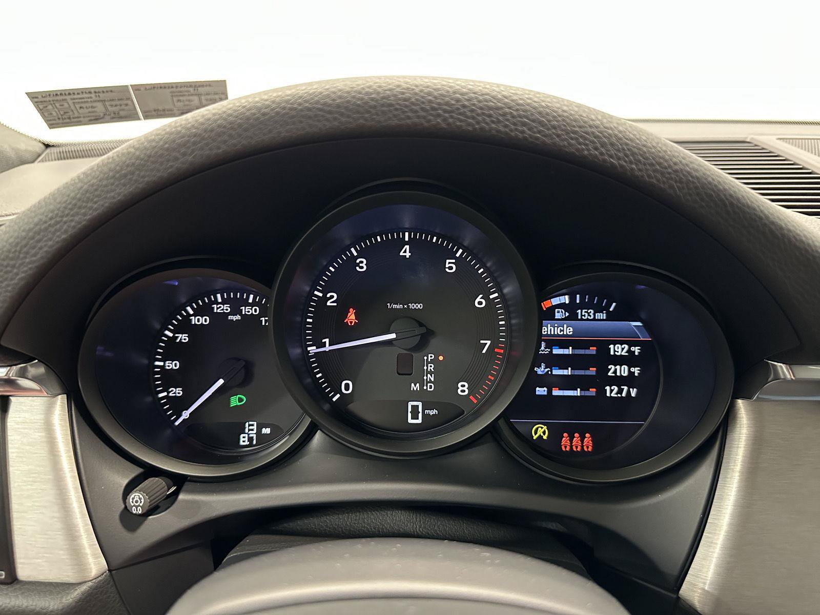 New 2026 Porsche Macan AWD/4WD image 24