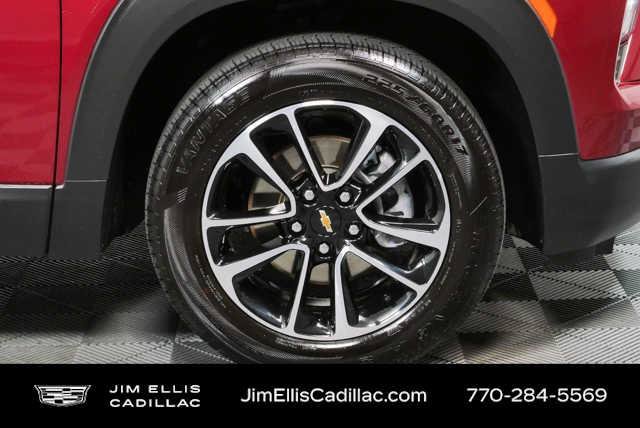 Used 2025 Chevrolet TrailBlazer LT AWD/4WD image 33