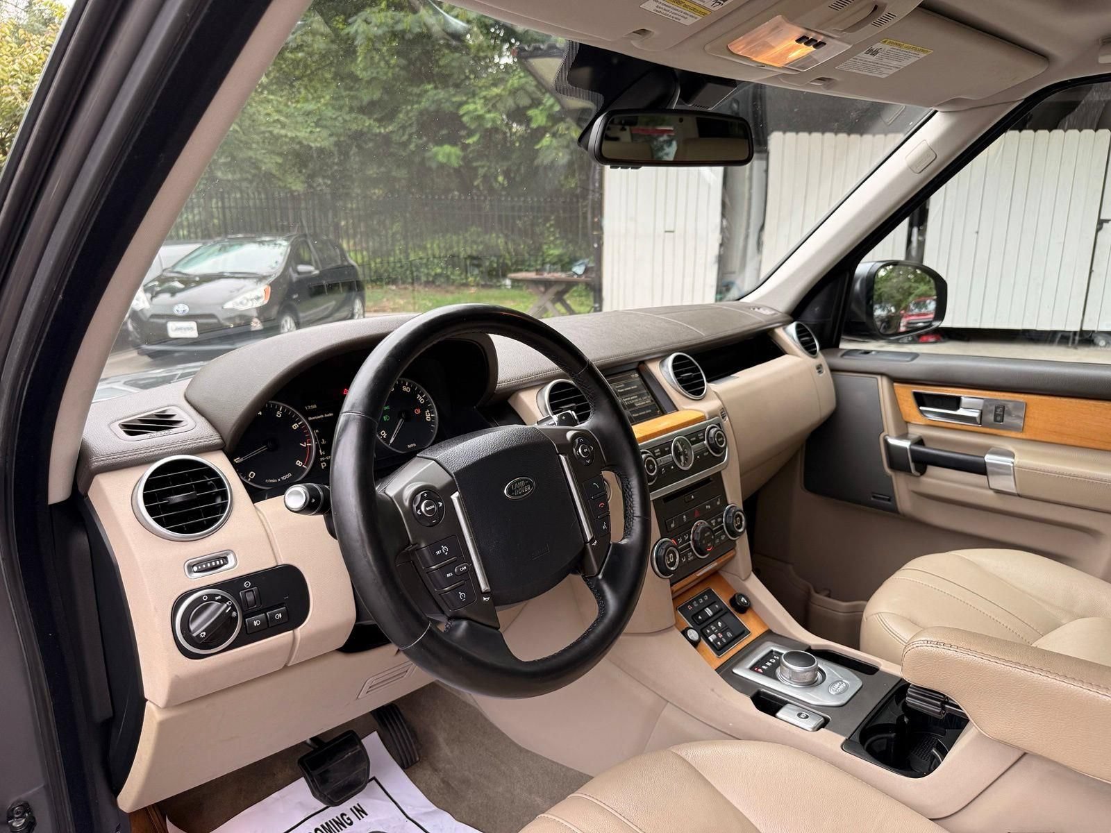 Used 2014 Land Rover LR4 HSE AWD/4WD image 25