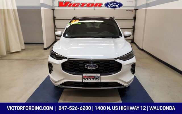 Used 2023 Ford Escape ST-Line Elite w/ Premium Technology Package image 6