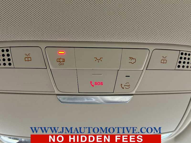 Used 2021 Mercedes-Benz GLC 300 4MATIC image 34