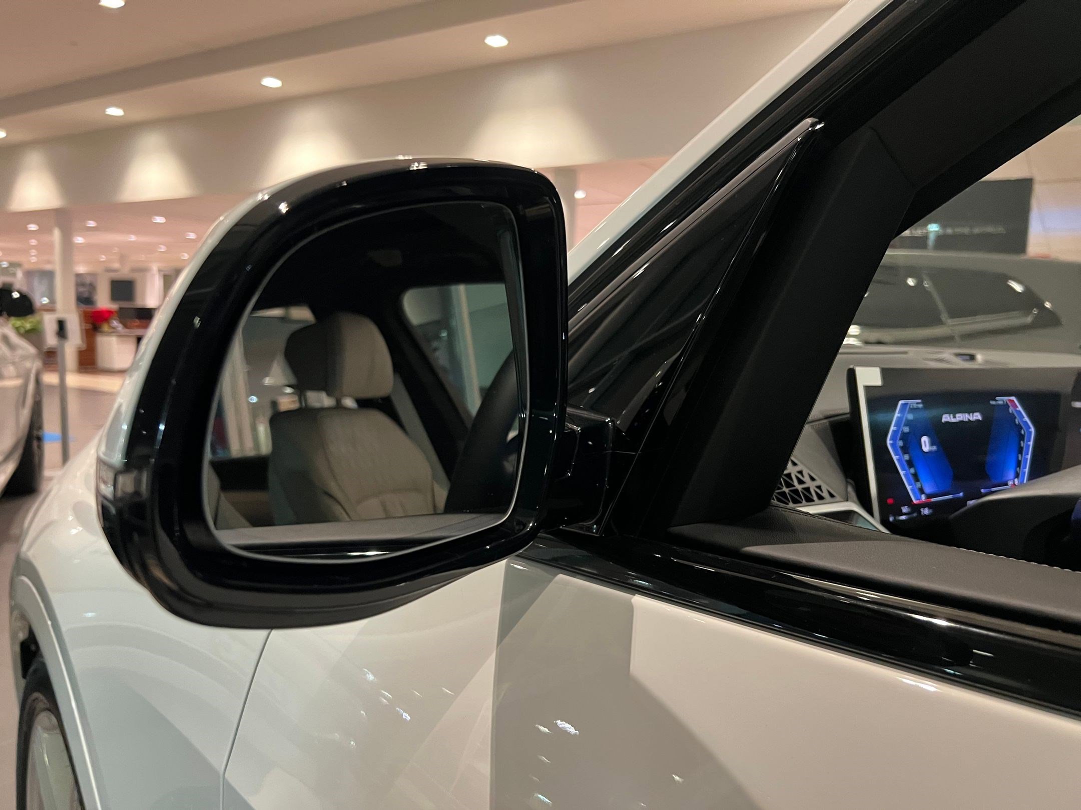 New 2026 BMW ALPINA XB7 image 22