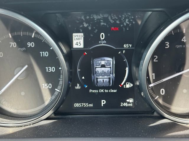 Used 2017 Land Rover Discovery HSE AWD/4WD image 28